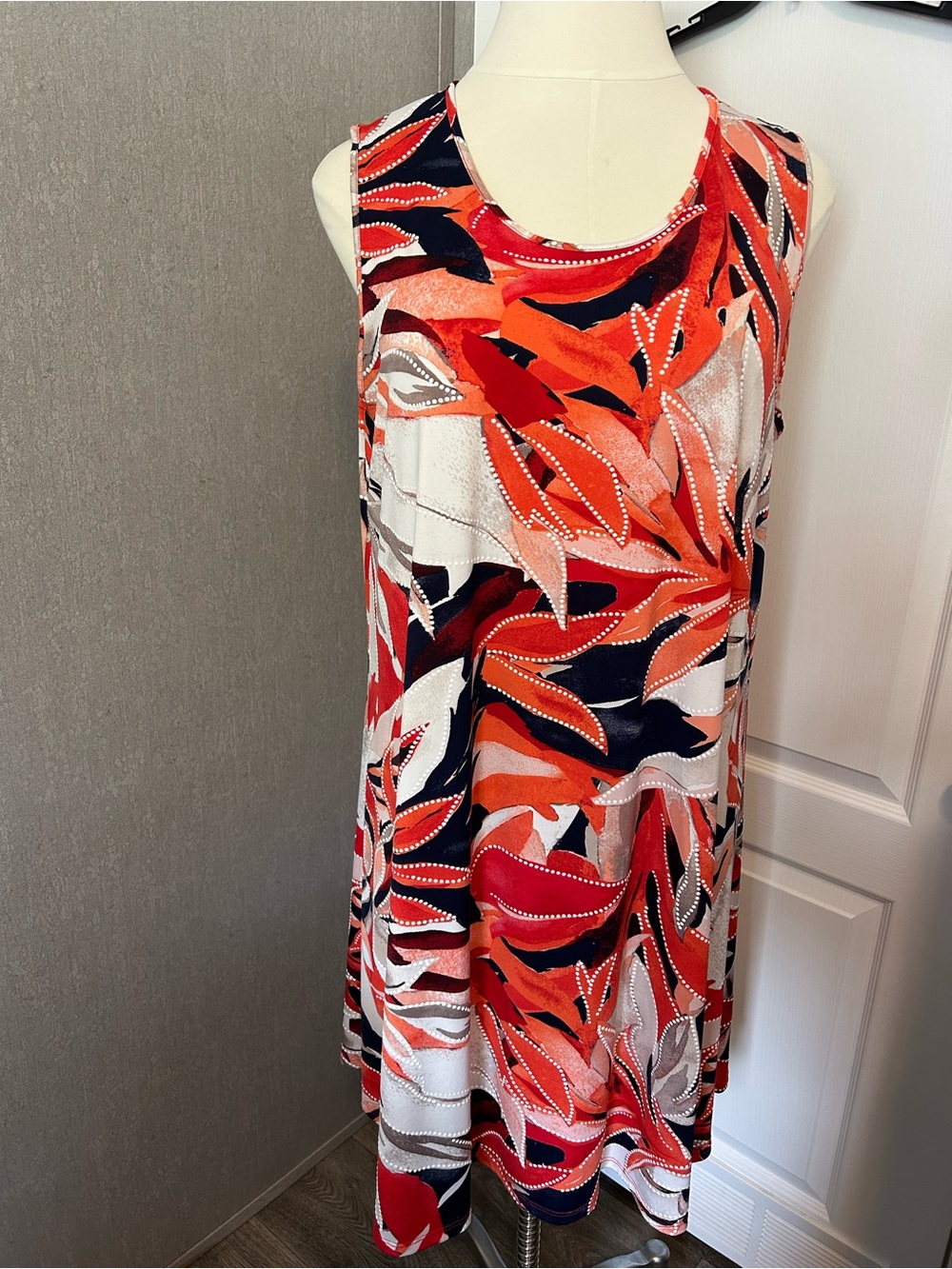 Sleeveless Women’s Dress in Red & Navy